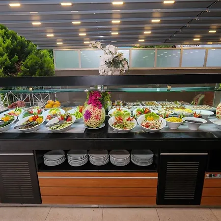 Club Selen מלון 3*