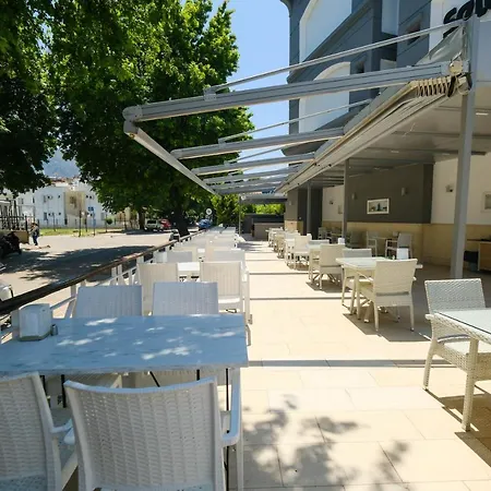 Club Selen מלון