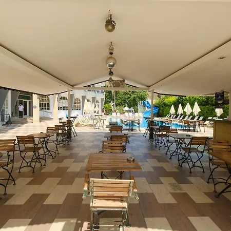 Club Selen Szálloda İçmeler