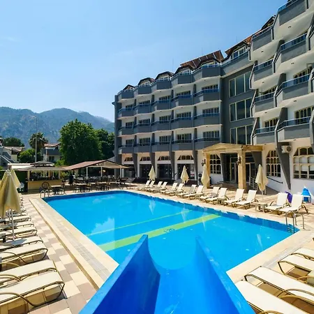 Szálloda Club Selen 3*