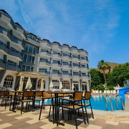 Club Selen Szálloda 3*